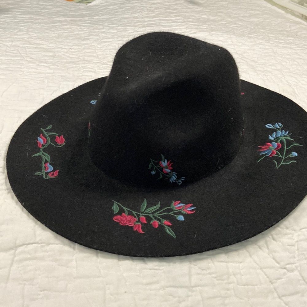 Lucky Brand Wool Embroidered Hat OS